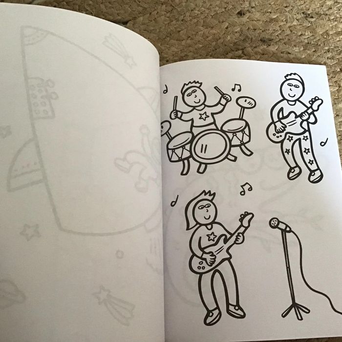 Livre 36 coloriages My big yellow - photo numéro 2