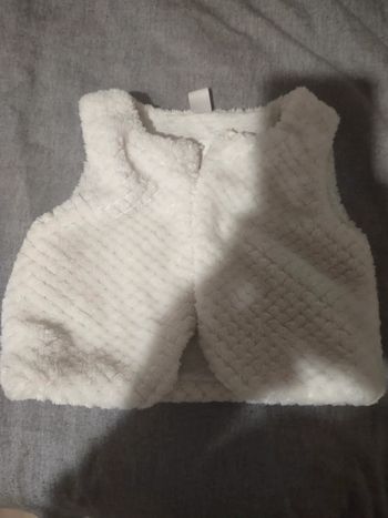 Gilet sans manche boléro blanc