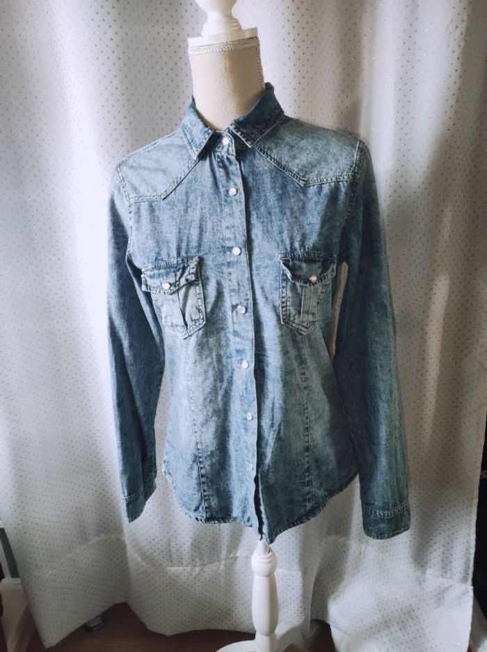 Chemise Zara effet jean délavé, taille M, TBE