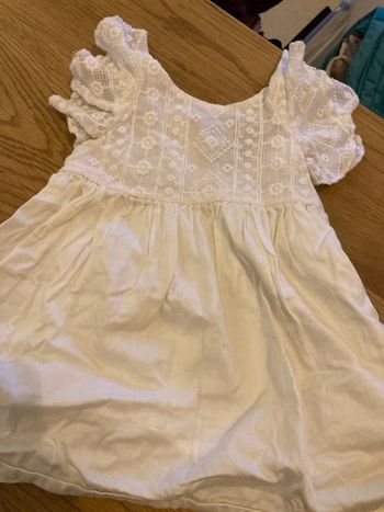 Robe blanche dentelle