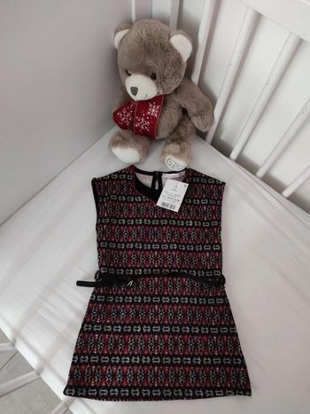 Robe légère neuve taille 18 mois