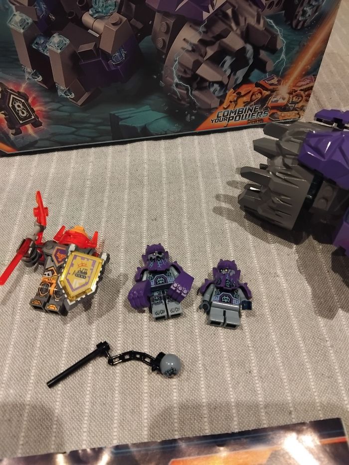 Lego Nexo Knights les 3 frères - photo numéro 4