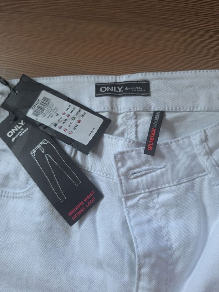 Pantalon bkanc only
