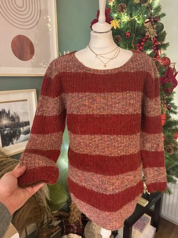 Pull en maille avec effet épaulette bordeaux rose beige chiné taille L