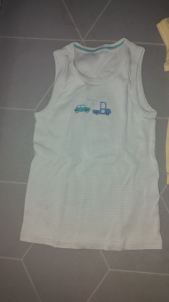 Lot vêtements garçon – Taille 4 ans – 4 € - photo numéro 2