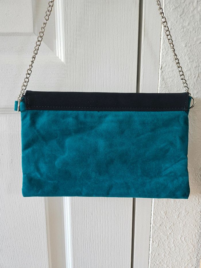 Pochette bleu neuve - photo numéro 3