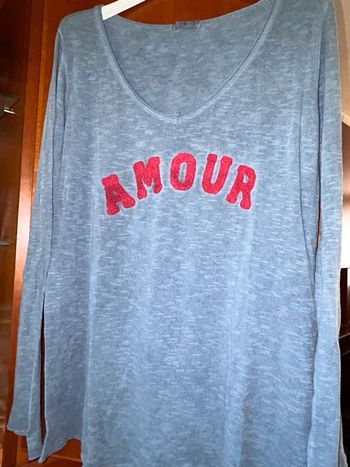 T-shirt manches longues amour neuf