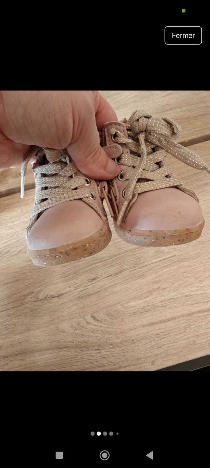 Chaussure bébé fille pointure 18 bon état - photo numéro 2