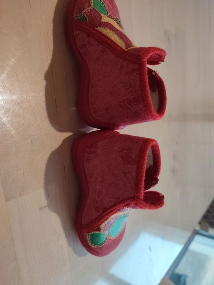 Pantoufles Bellamy taille 18 - photo numéro 5