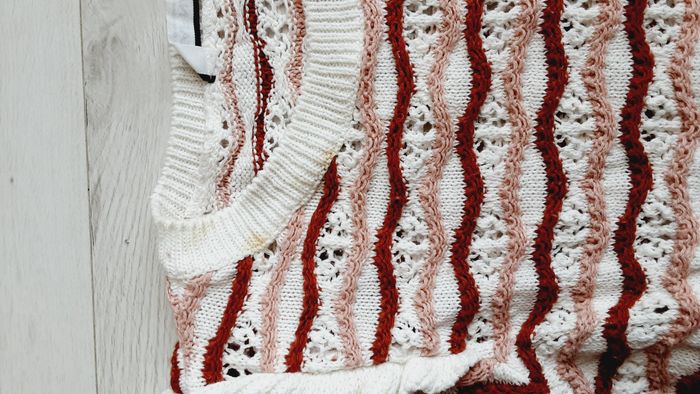 Vêtement femme pull Naf Naf bordeaux rose blanc taille S - photo numéro 2