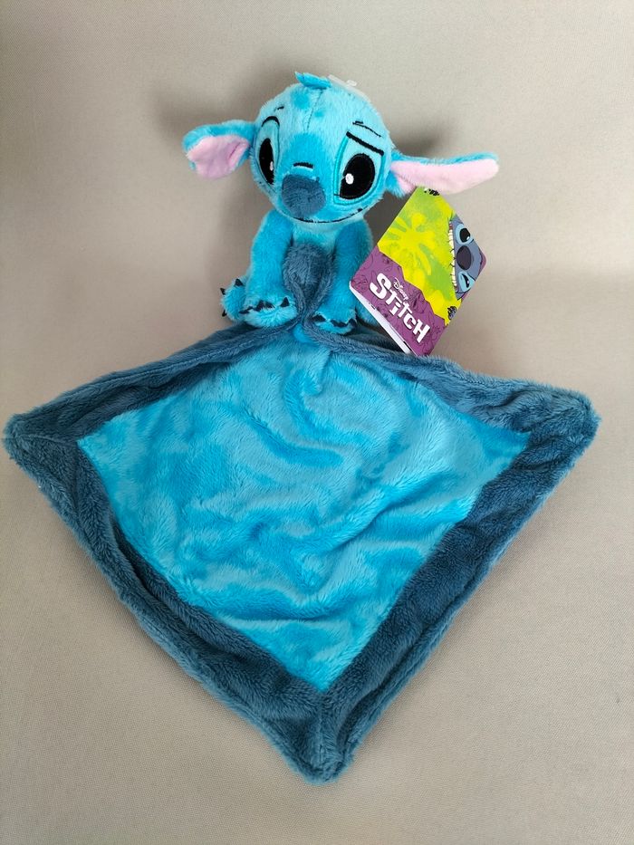 💙 Doudou Stitch - Disney - Neuve 💙