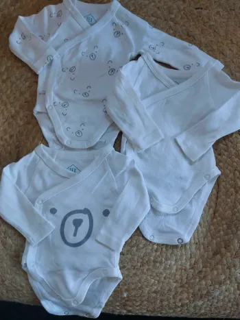 Lot bodies mixtes 0 mois