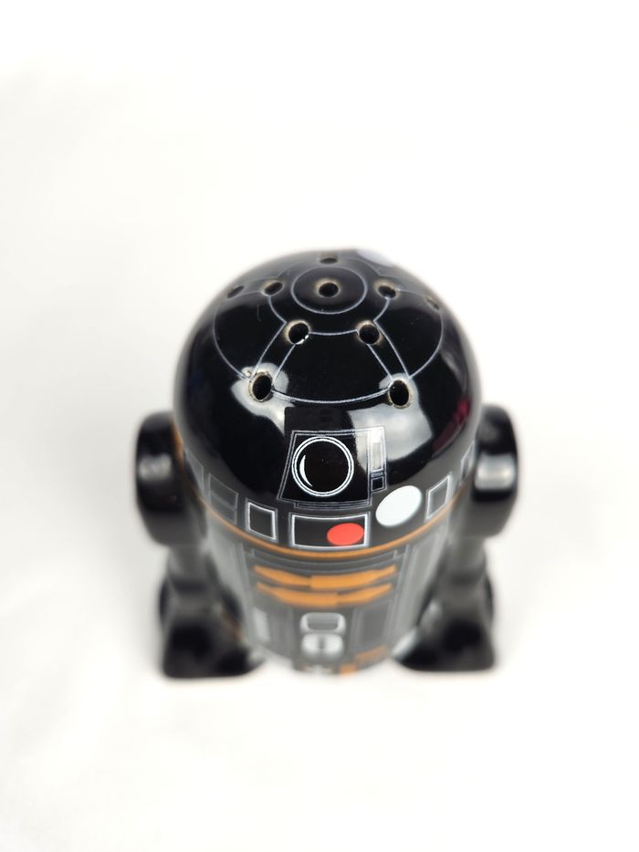 Poivrier Star Wars R2-D2 en Céramique Noir - Underground Toys - Geek - photo numéro 2