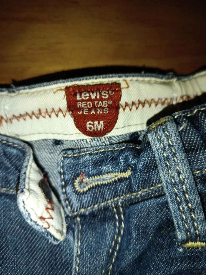 Jean levis 6 mois - photo numéro 2