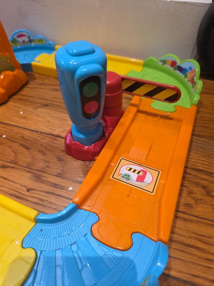 VTECH LE CIRCUIT - photo numéro 2
