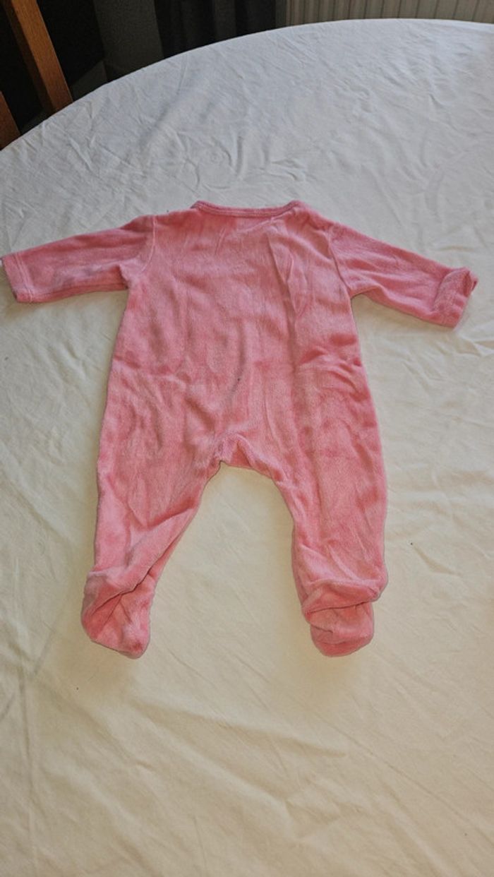 Lot de 2 pyjamas fille- Taille 1 mois - Tout doux et adorables! - photo numéro 3