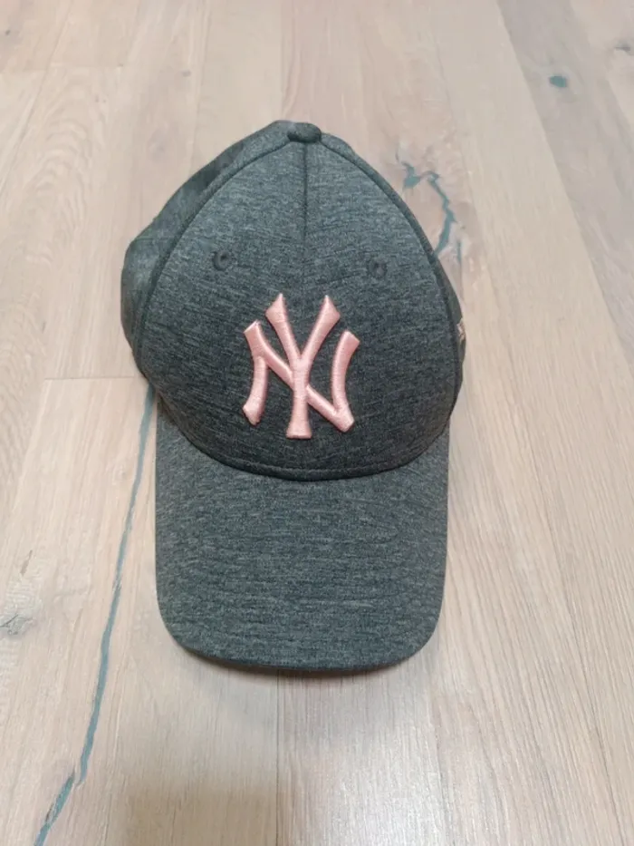 Casquette New Era grise