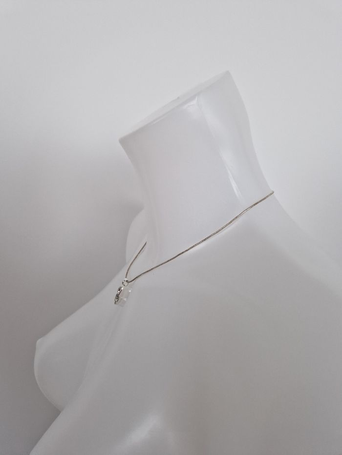 Collier argenté avec sa boîte - photo numéro 6