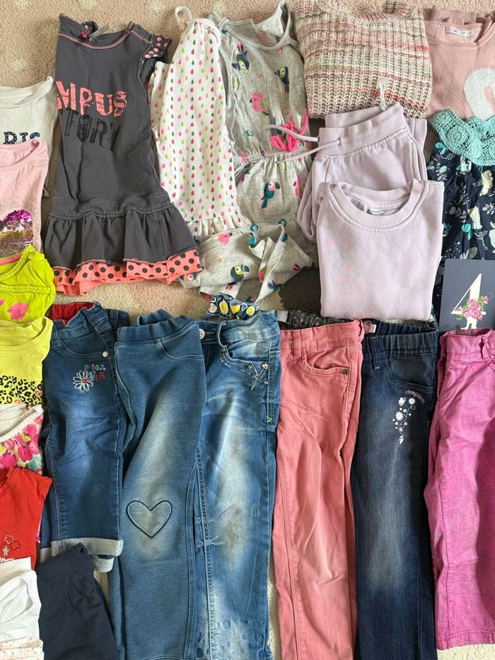 Lot fille 4 ans 48 pièces - photo numéro 3