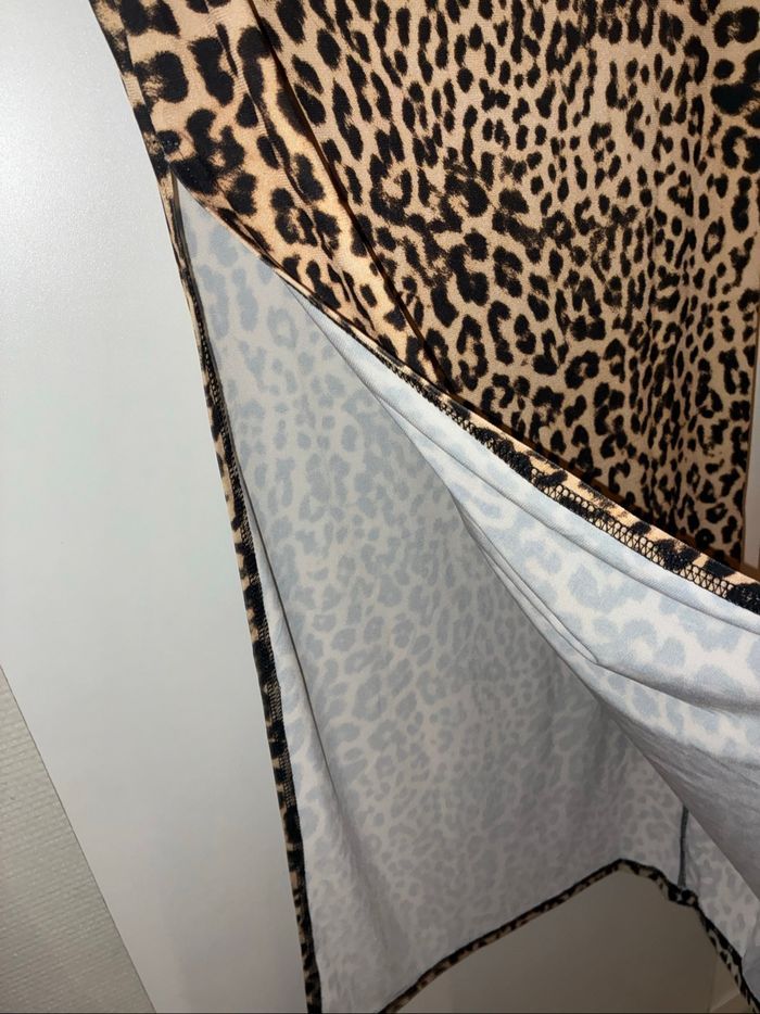 Jupe longue à fente léopard Bershka XS - photo numéro 9