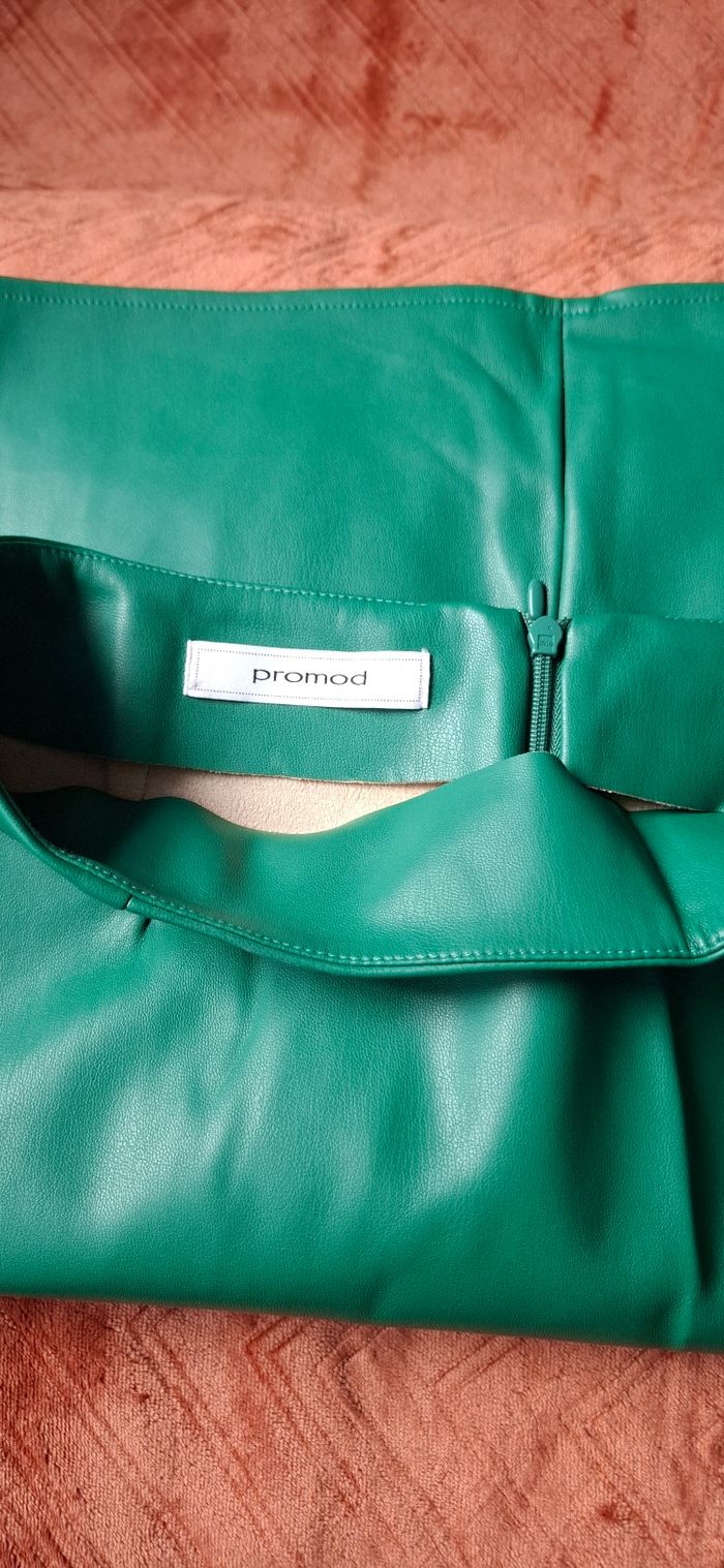 Jupe simili cuir - photo numéro 2