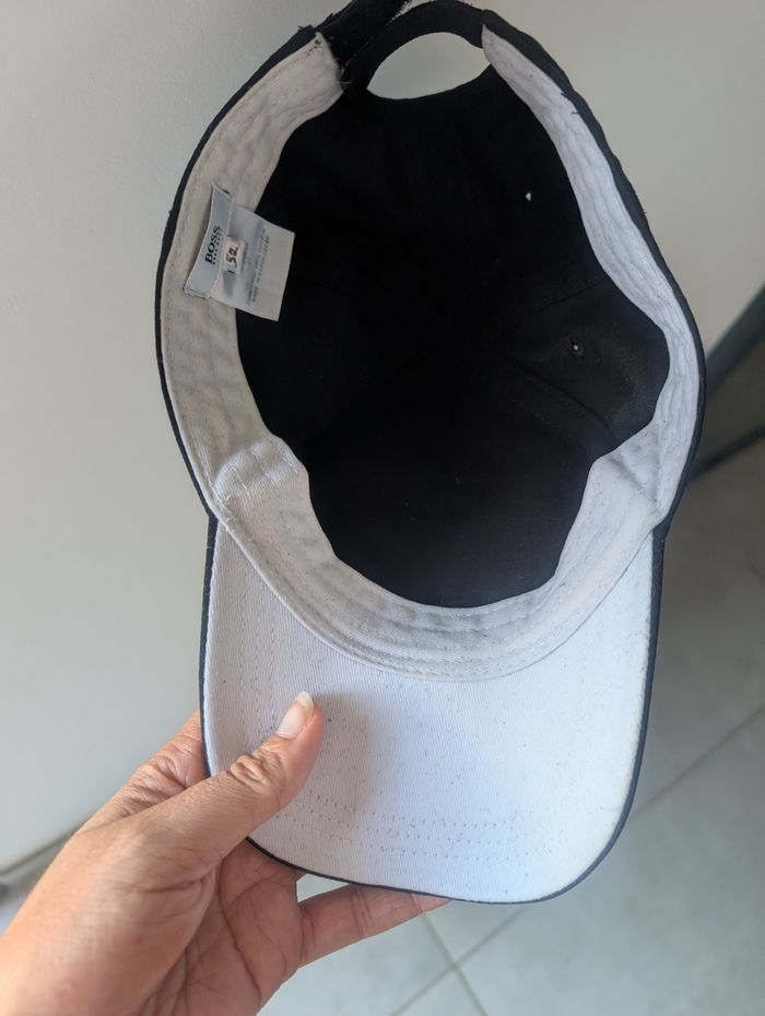 Casquette Hugo boss 3/5 ans - photo numéro 6