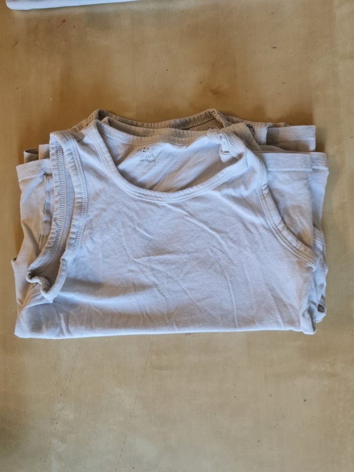 Lot haut 5ans - photo numéro 10