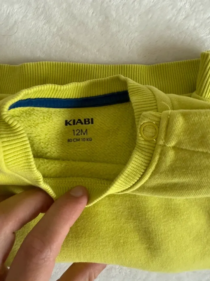 Pull vert avec inscription - photo numéro 3