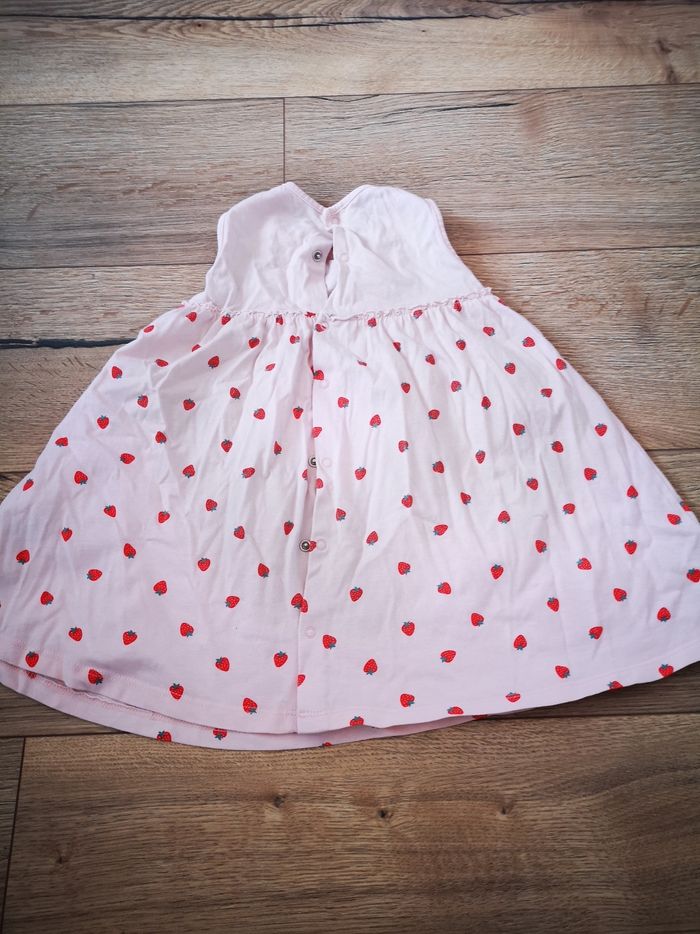 Robe 18 mois - photo numéro 2