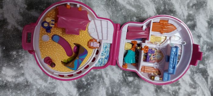Le bossu de notre dame 1995 Polly Pocket - photo numéro 2