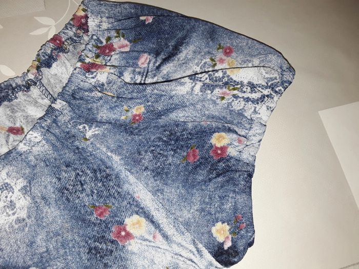 🔮 Tee Shirt Léger Bleu Fleuri Taille 40 🔮 - photo numéro 3