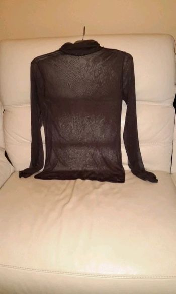 Haut à col roulé transparent