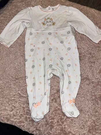 Grenouillère bébé fille en excellent état 12 mois