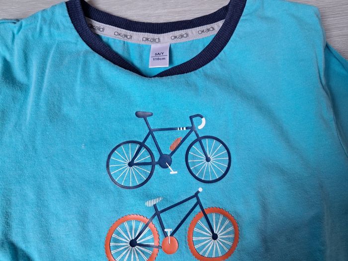 Lot vêtements 5 ans - photo numéro 8