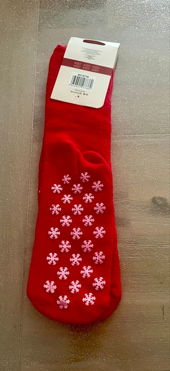 Chaussette père noel anti dérapantes - photo numéro 2