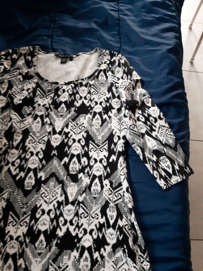 Robe moulante 38 - photo numéro 3