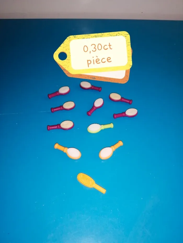 Thème* accessoire / brosse à dents - sèche cheveux - brosse - photo numéro 4