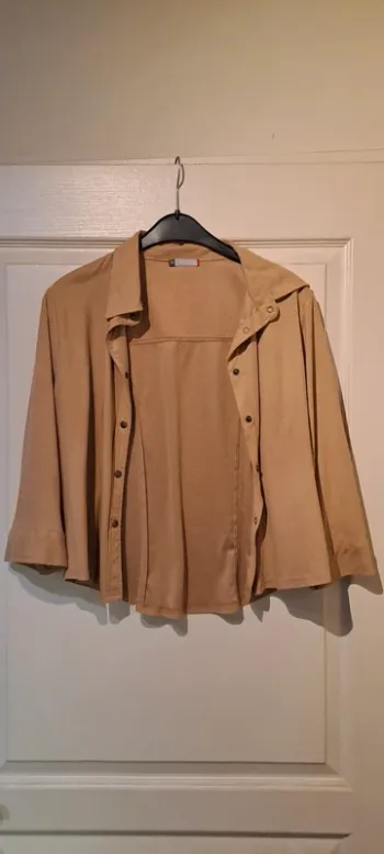 Chemisier/Veste marron clair - Marque Ici et Maintenant - Taille 38 - Très bon état.