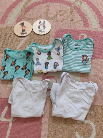 Lot 5 bodies sans manches
