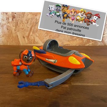 Jouet figurine Zuma avec son Véhicule Sea Patrol de la Pat Patrouille