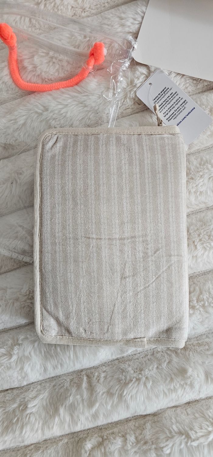 Protege carnet de santé Tiga Noukie's Neuf - photo numéro 5