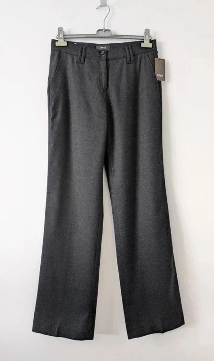 Pantalon neuf gris 98% laine vierge - Brax Feel Good Peter Hahn - taille 40