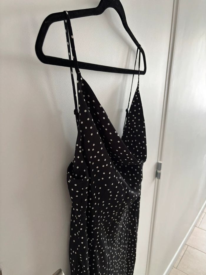Robe benitier noire - photo numéro 2