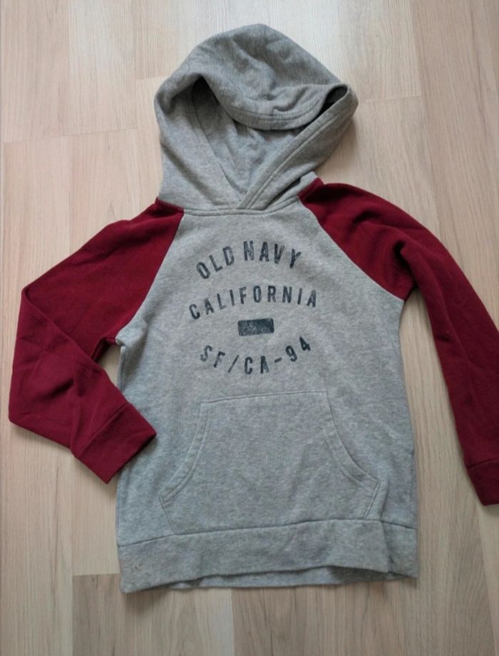 Sweat à capuche garçon 6-7 ans