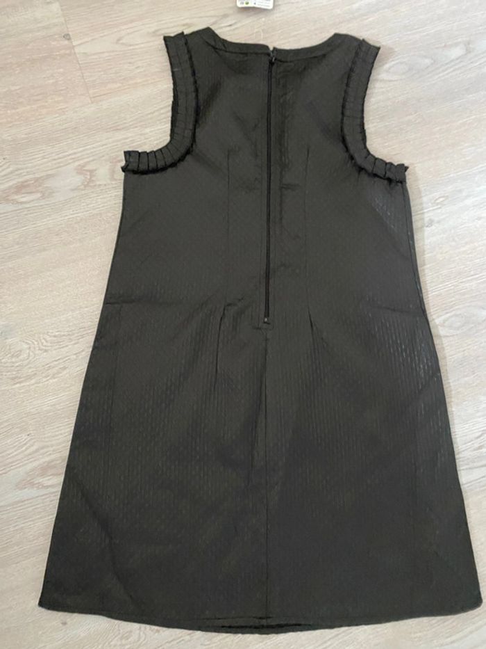 superbe robe avec perles au niveau de l’encolure noir métallique 14 ans Neuve - photo numéro 6