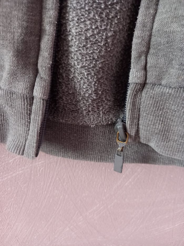 Gilet gris - photo numéro 7