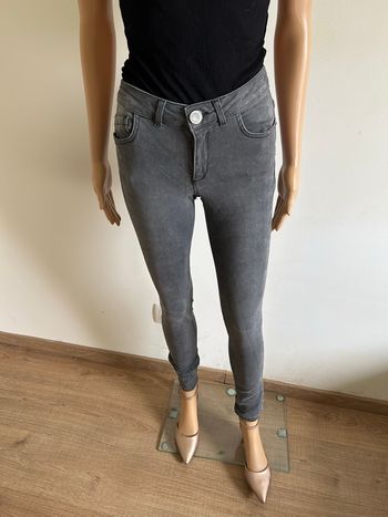 Jean gris foncé Morgan taille 36 TBE (taille petit)