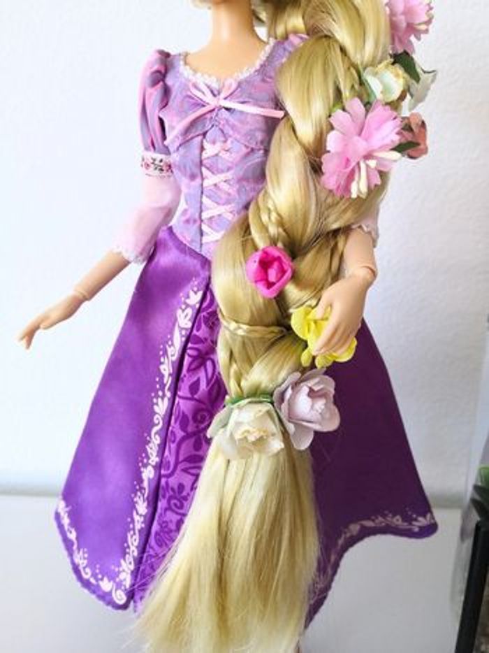 Ensemble de poupées Raiponce et Flynn Disney NEUVES - photo numéro 8