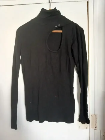 Pull noir