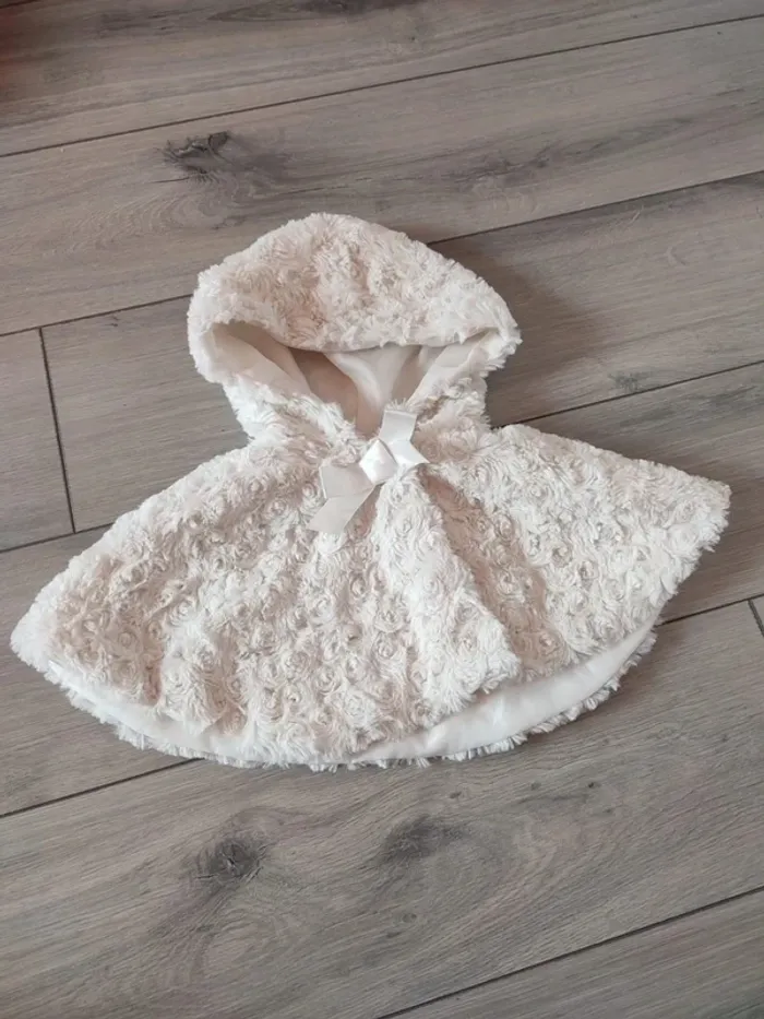 Cape poncho bonnet bébé 3 mois kitchoun